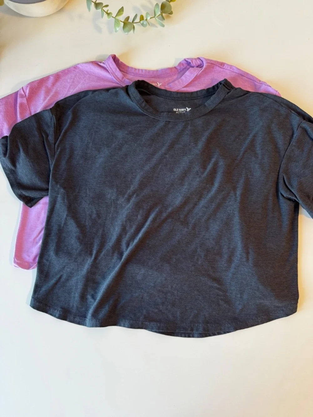 Old Navy Active CloudMotion Girls Shirt Bundle Black & Lilac Performance Tees 8
